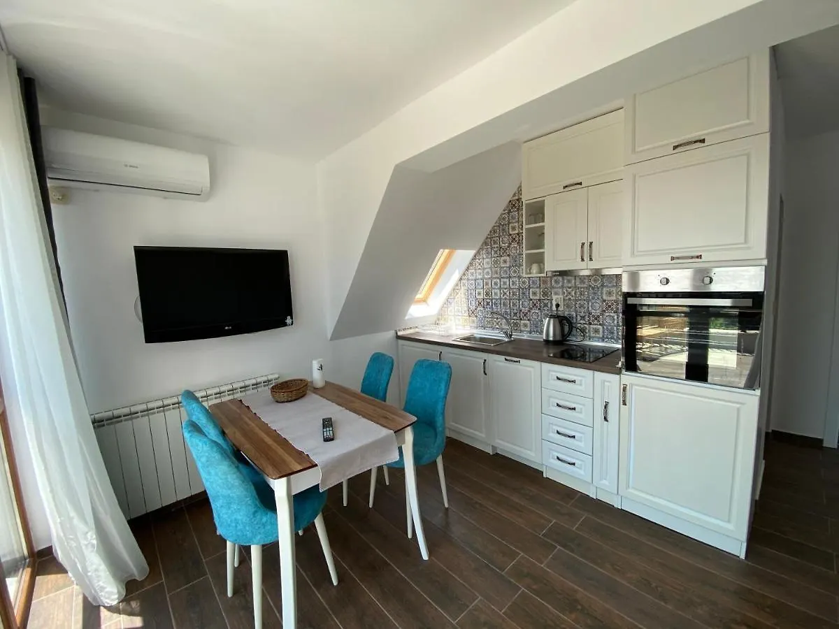 Villa Aqua Family Hotel Burgas 0*,