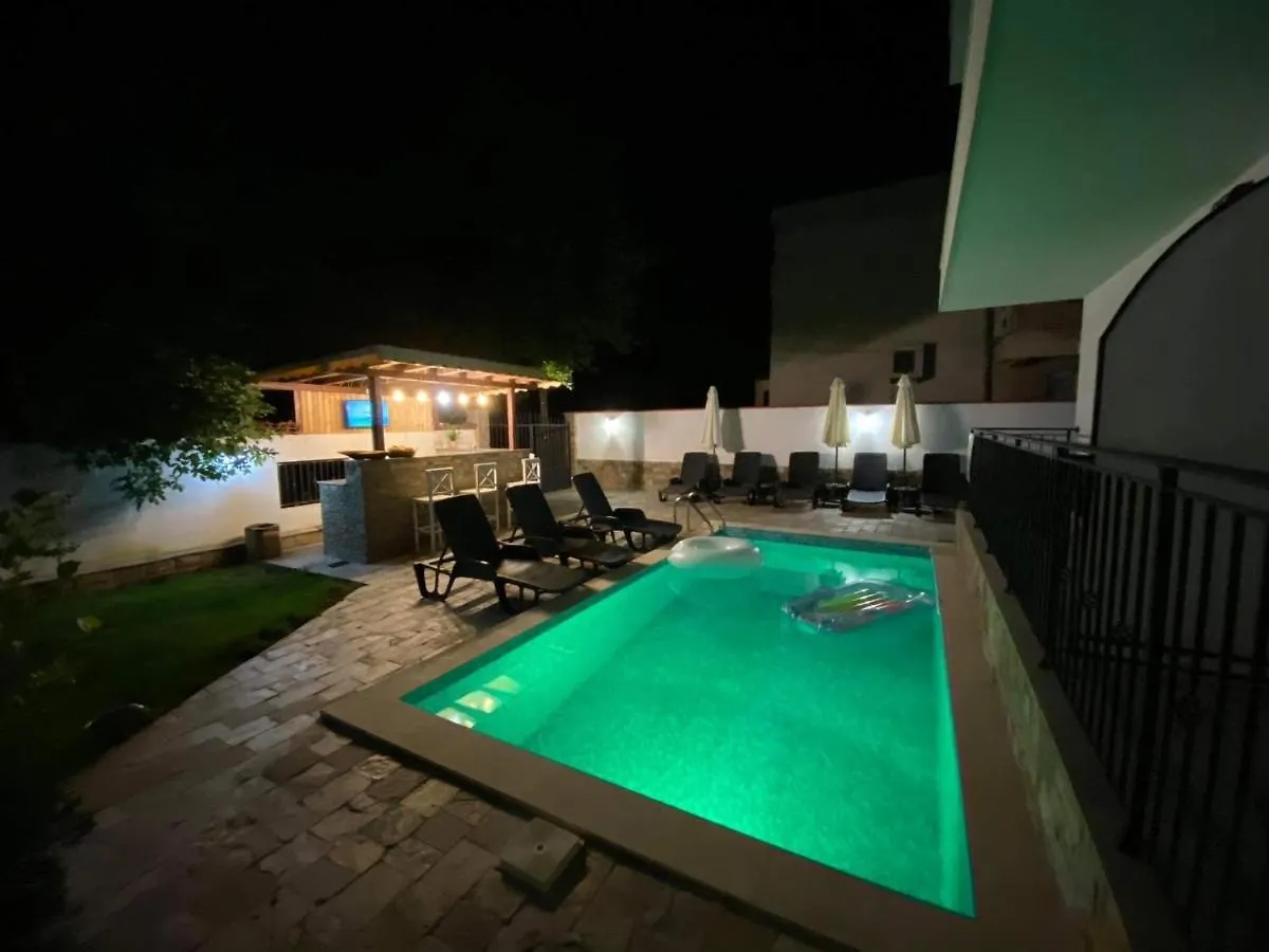 Villa Aqua Family Hotel Burgas Pensjonat